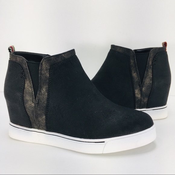 Sugar Shoes - Sugar Glossy Fabric Hidden Heel Wedge Bootie 8M